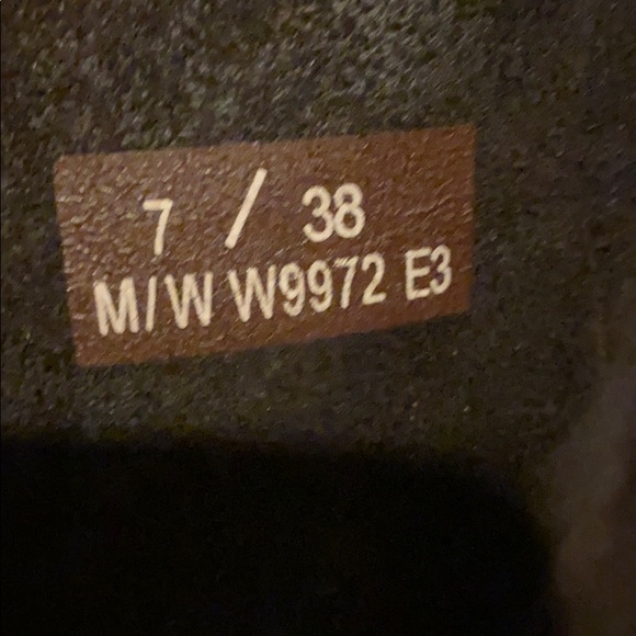 Born Handcrafted Leather Boots - Picture 4 of 10